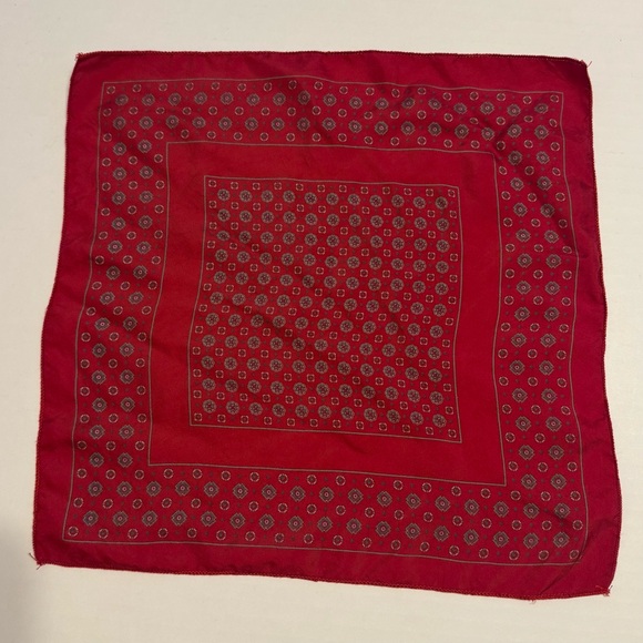 Set of Two Pocket Squares - Picture 5 of 5